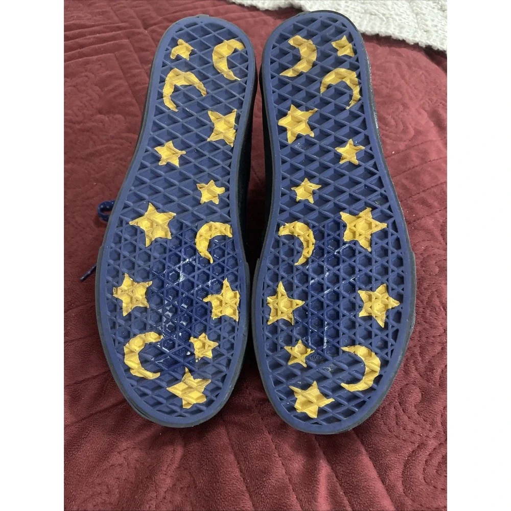 Women Size 10‎  Men Sz 8.5 VANS Disney x Sk8- High Sorcerer's Apprentice Purple